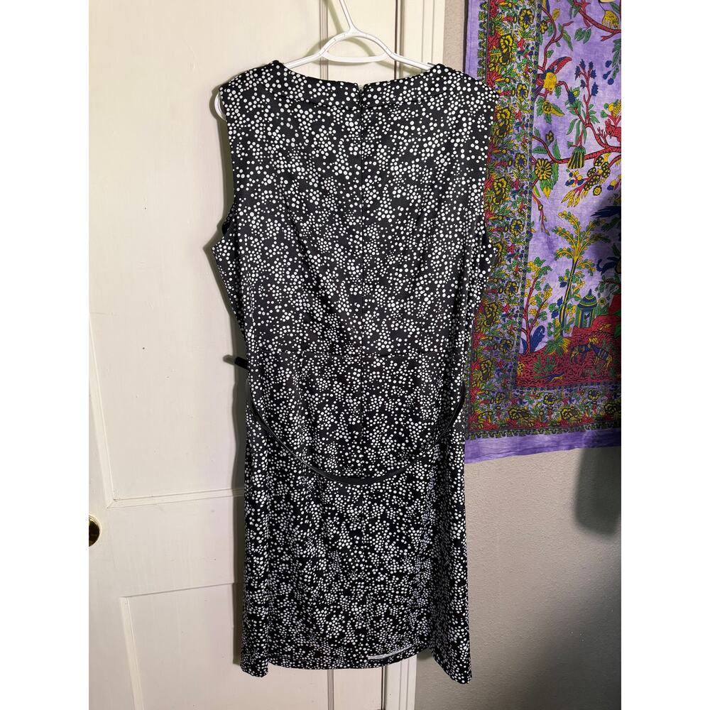 Dressbarn Black White Dot Print Fit Flare Dress Belted Sleeveless Midi - 18W - Picture 6 of 7